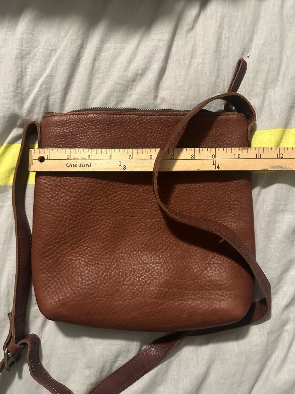Duluth Trading Co. Lifetime Leather Sling Crossbody Bag - Picture 4 of 11